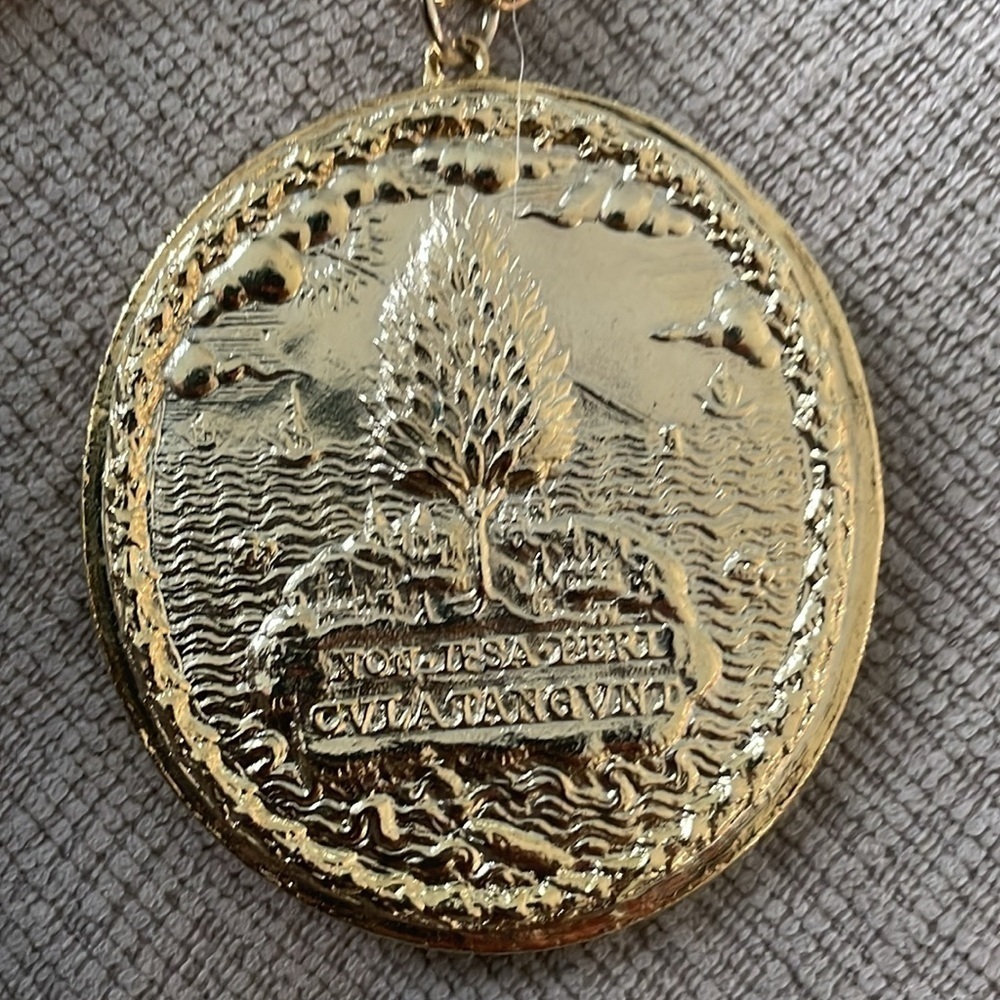 The British Museum Elizabeth I Pendant View 6